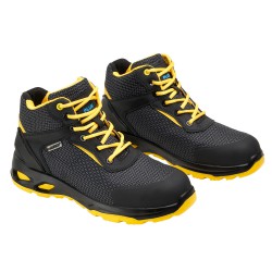 Bota Seguridad Maurer S3 Modelo Amerina Antideslizante con Suela Resistente a los Hidrocarburos. Talla 45.